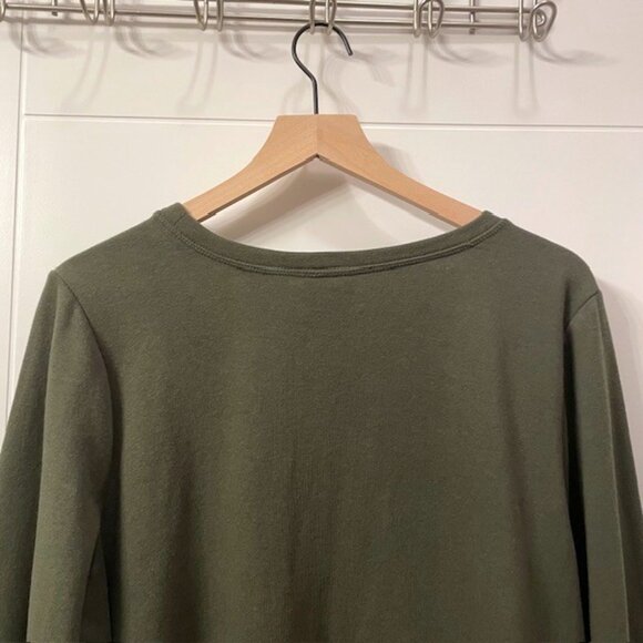 NWT Torrid Disney Snow White and the Seven Dwarfs Sweatshirt Size 2X Green - Picture 9 of 16